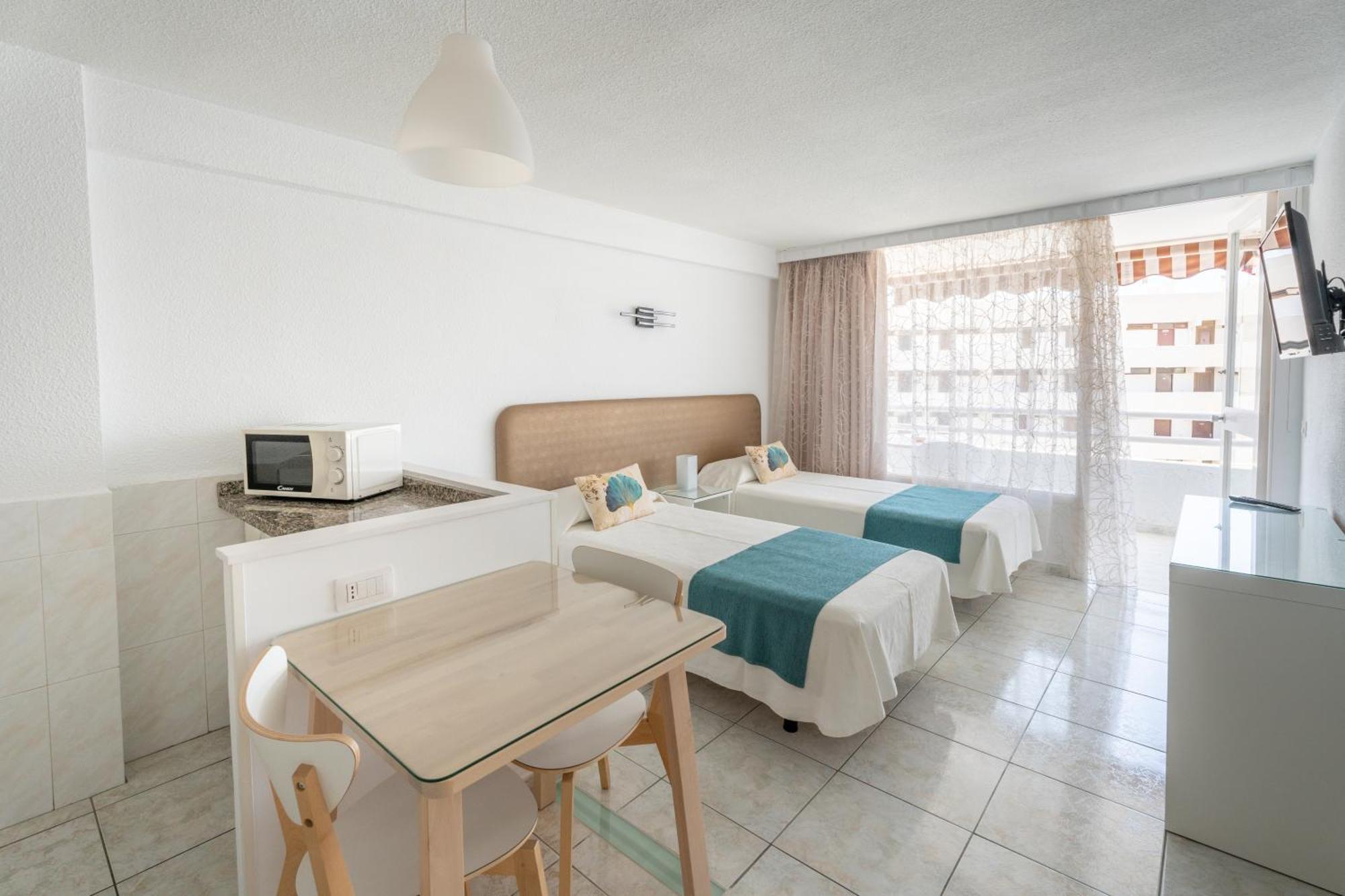 Apartamentos Borinquen Playa de las Americas  Bagian luar foto