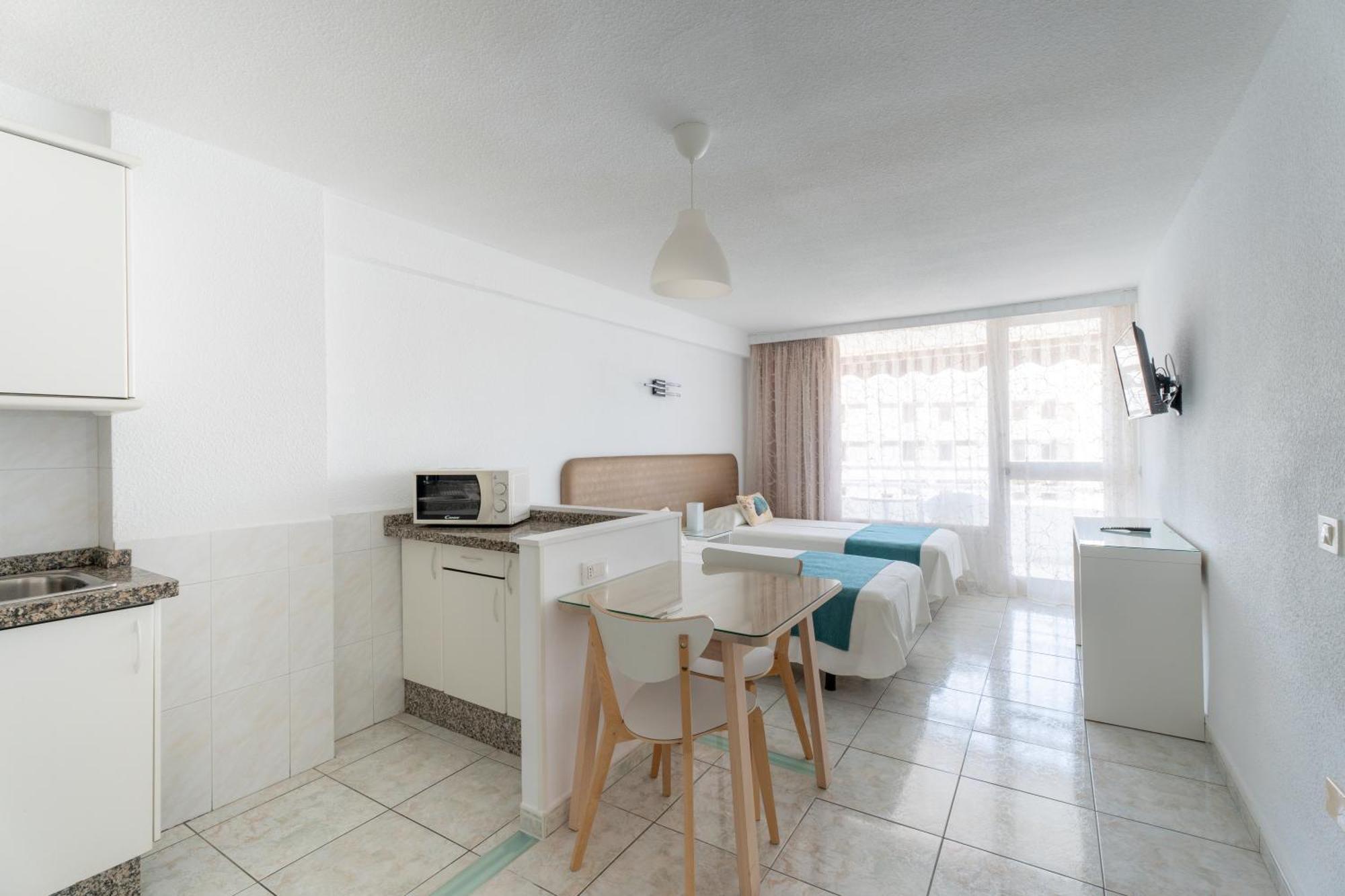 Apartamentos Borinquen Playa de las Americas  Bagian luar foto