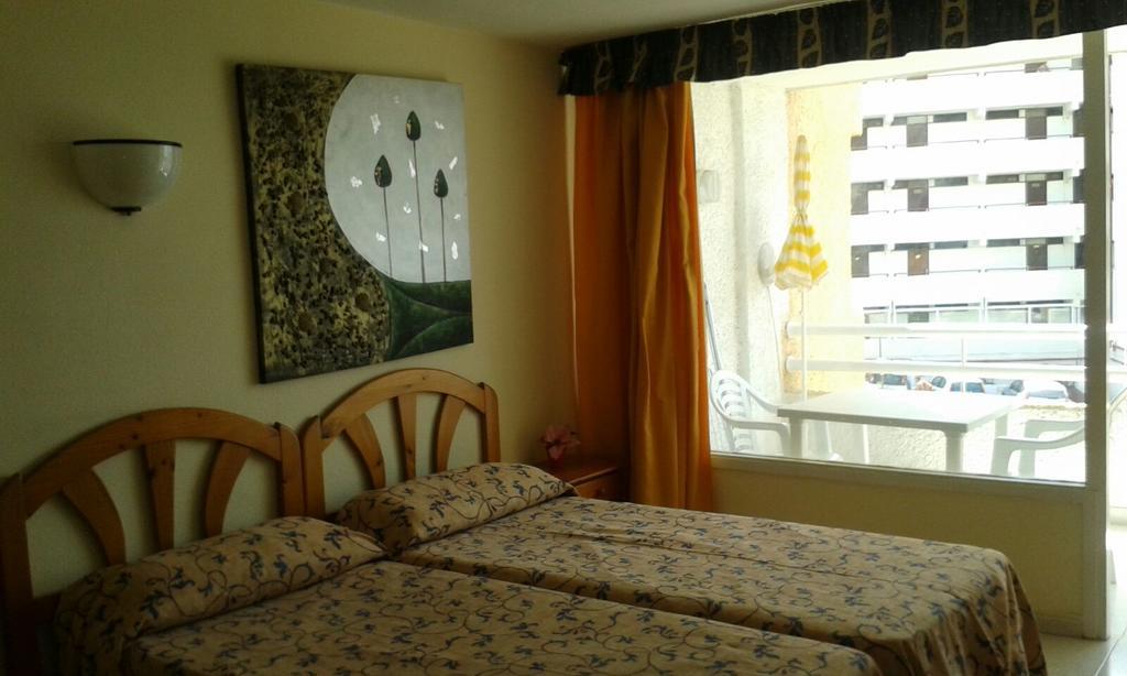 Apartamentos Borinquen Playa de las Americas  Bagian luar foto